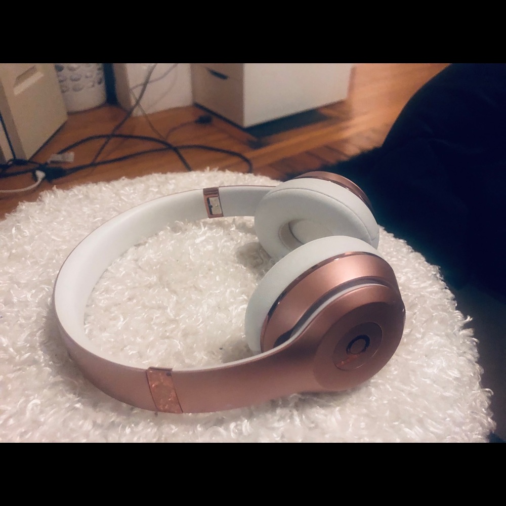 Beats solo authentic!